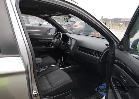 2018 Mitsubishi Outlander Le из США, поврежденный, VIN JA4AZ3A3XJZ026651